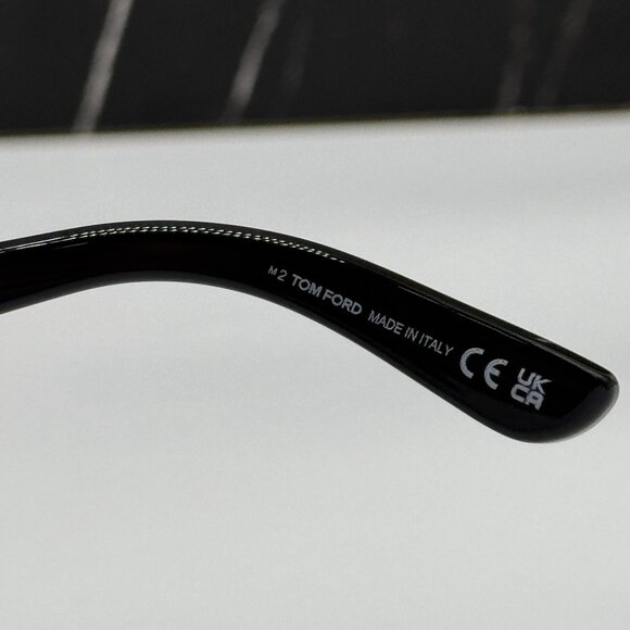 NEW TOM FORD TF908 01B WOMEN SUNGLASSES TOM FORD HAWKINGS-02 FT0908/S - Picture 10 of 11